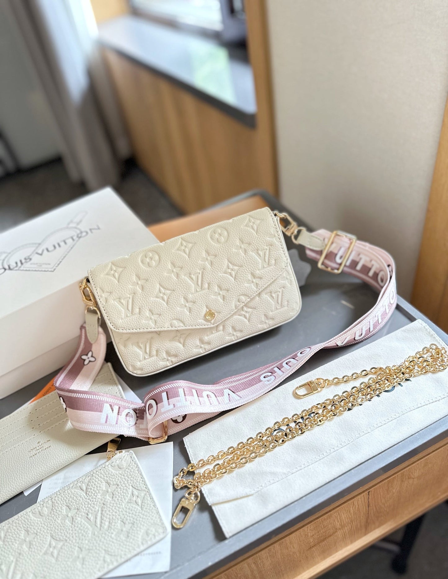 【ルイヴィトン】☆Kirigami 3点セット|信封型デザイン、スタイリッシュで便利♪今すぐオンラインでチェック!