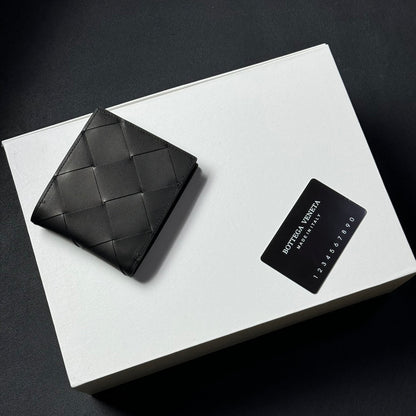 【ボッテガヴェネタ】黒カセット 二つ折り 財布☆超人気☆