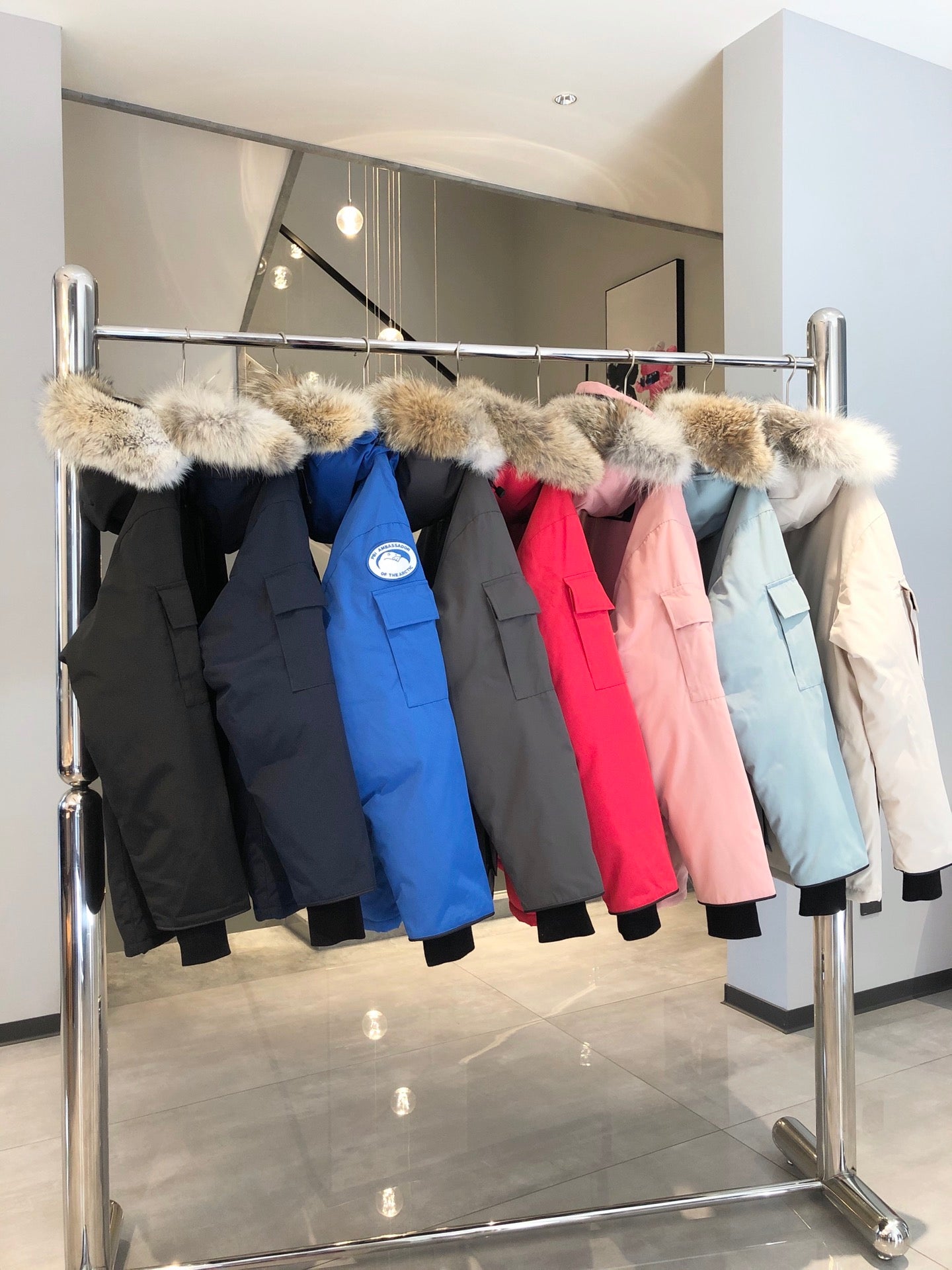 【カナダグース】寒い冬に最適☆女性と男性☆人気 Expedition Parka☆ダウンジャケット 全7色