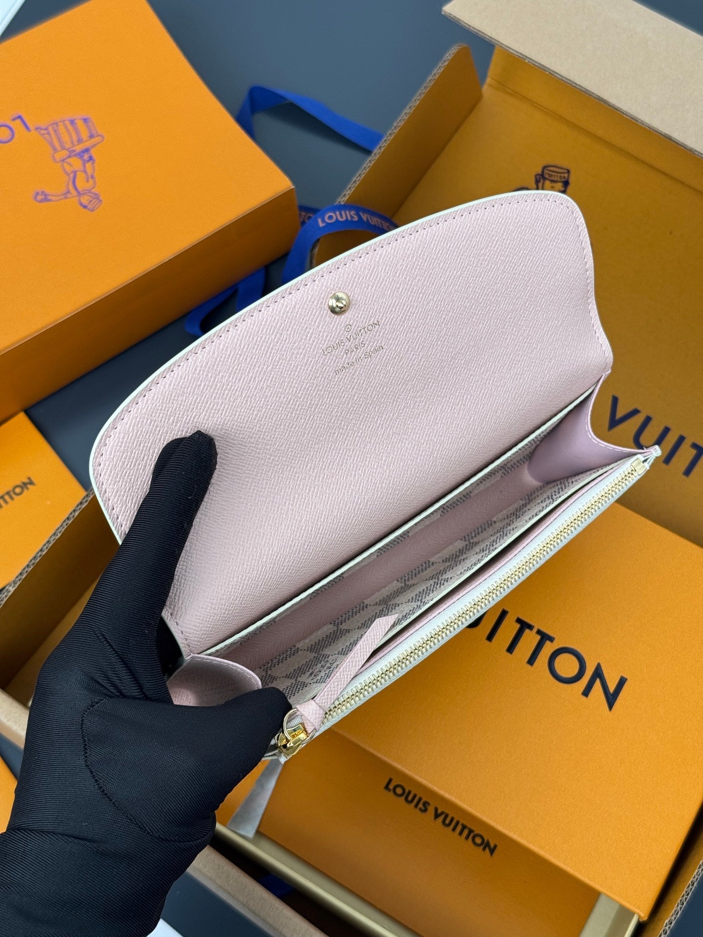 【ルイヴィトン】大人気☆  ポルトフォイユ・エミリー 財布 ギフト8色